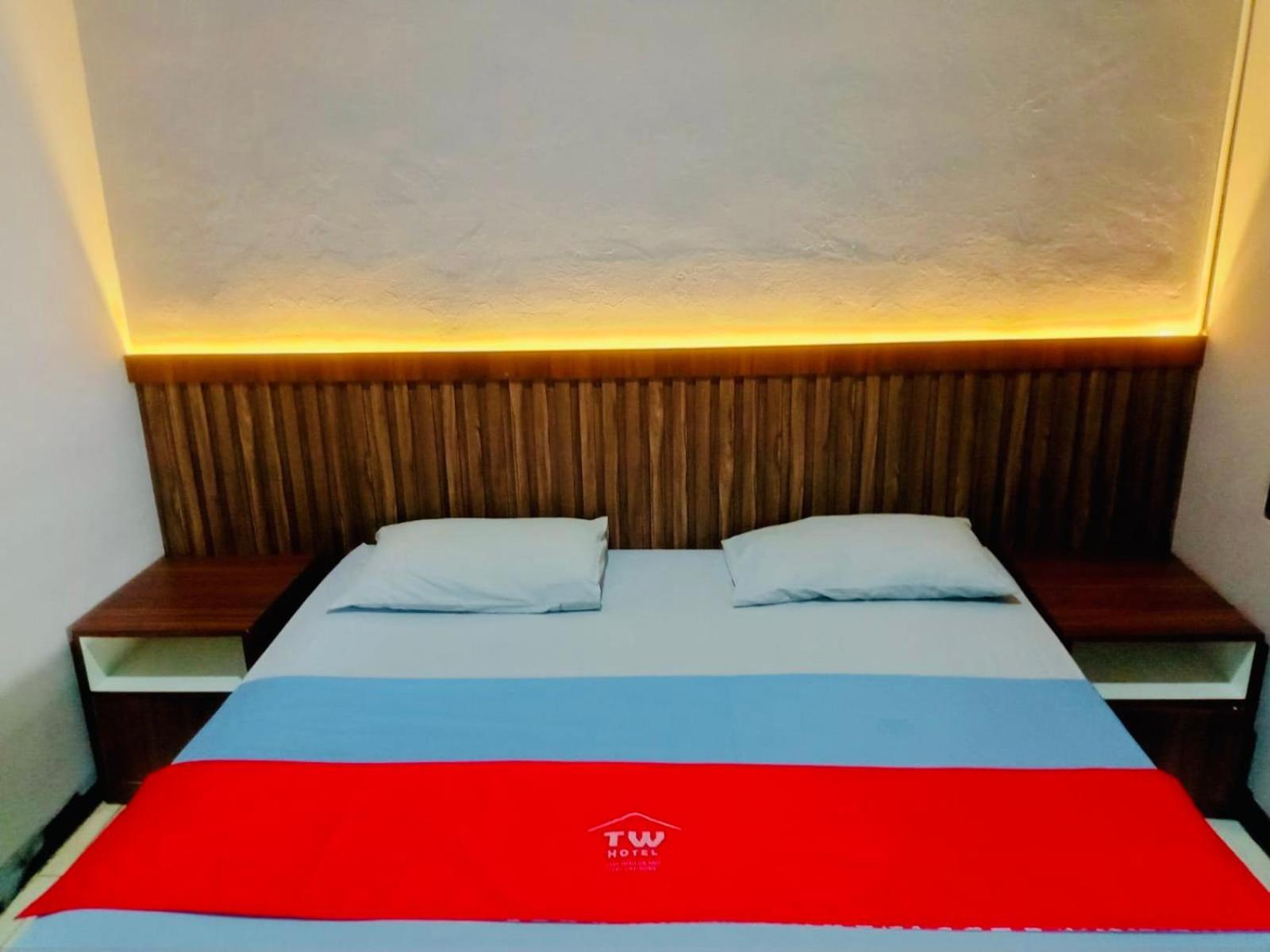 Tw Penginapan Cianjur Esterno foto